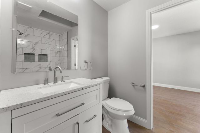 1592 Sherwood Court, Eagan, MN 55122