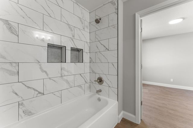 1592 Sherwood Court, Eagan, MN 55122