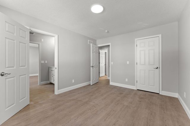 1592 Sherwood Court, Eagan, MN 55122