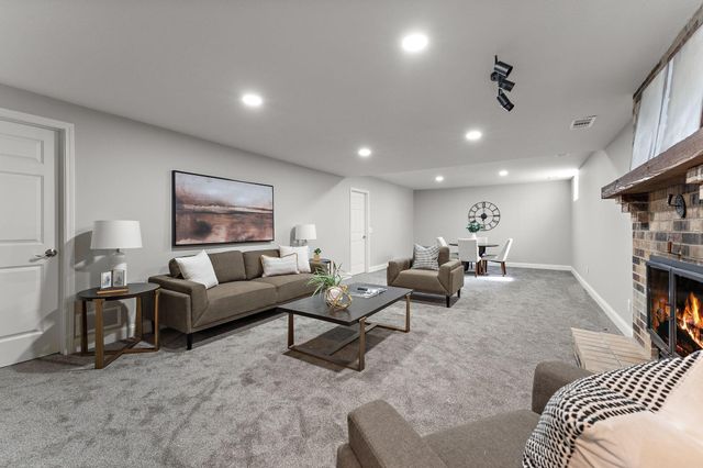 1592 Sherwood Court, Eagan, MN 55122