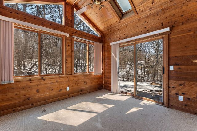 1592 Sherwood Court, Eagan, MN 55122