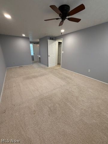 6884 Slippery Rock Drive, Canfield, OH 44406