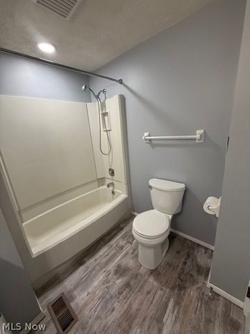 6884 Slippery Rock Drive, Canfield, OH 44406