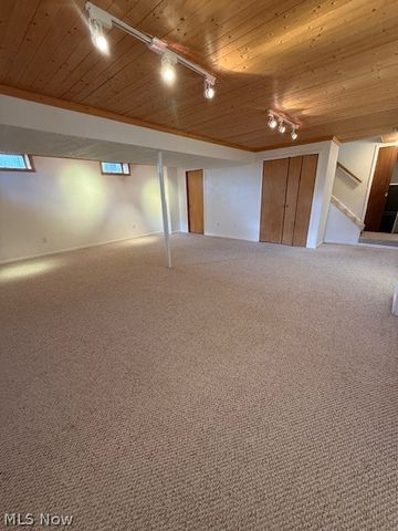 6884 Slippery Rock Drive, Canfield, OH 44406