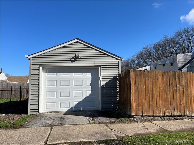502 81st Street, Niagara Falls, NY 14304
