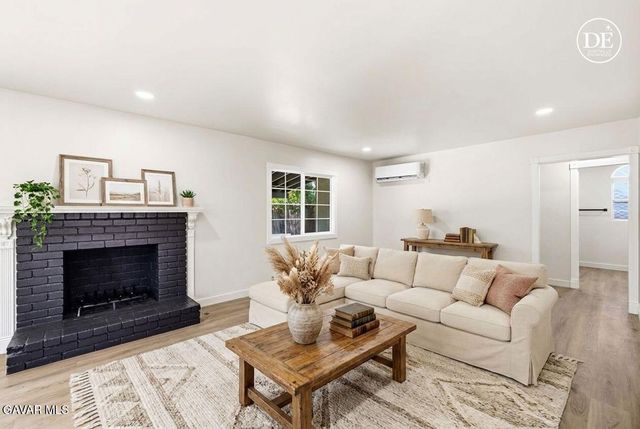 8417 Columbus Avenue, North Hills, CA 91343