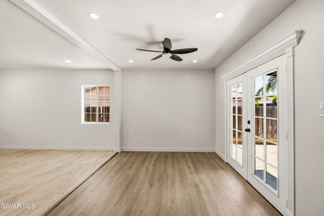 8417 Columbus Avenue, North Hills, CA 91343