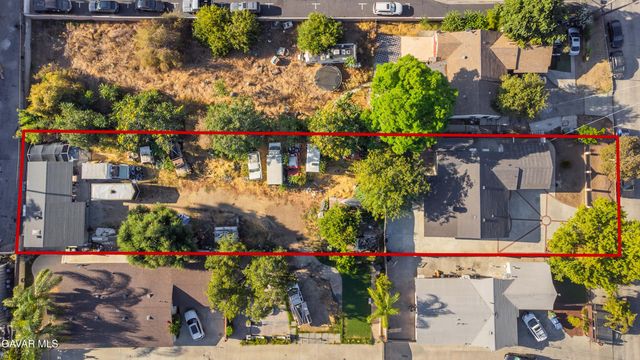 8417 Columbus Avenue, North Hills, CA 91343