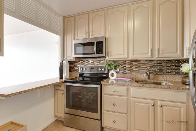 5445 N Sheridan Road 3805, Chicago, IL 60640
