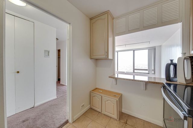 5445 N Sheridan Road 3805, Chicago, IL 60640