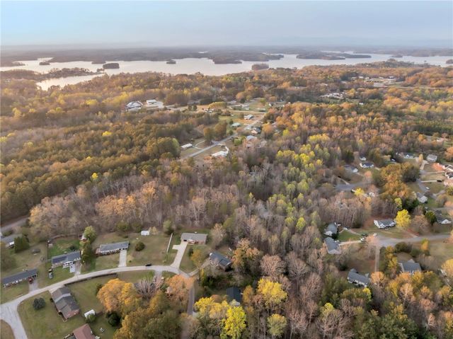 319 Catawba Circle, Seneca, SC 29672