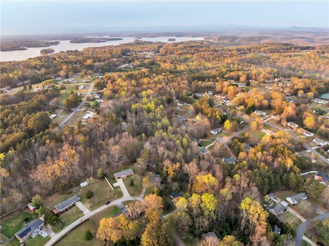 319 Catawba Circle, Seneca, SC 29672