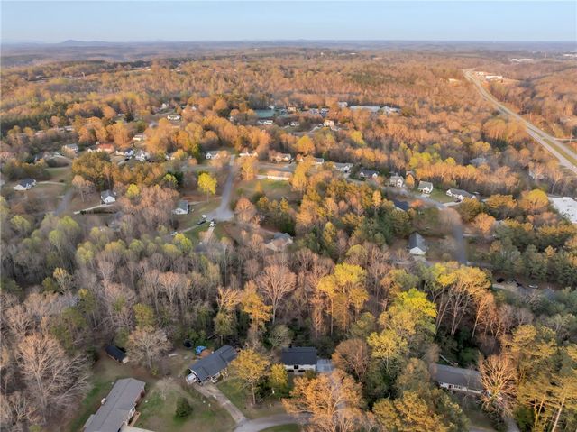 319 Catawba Circle, Seneca, SC 29672