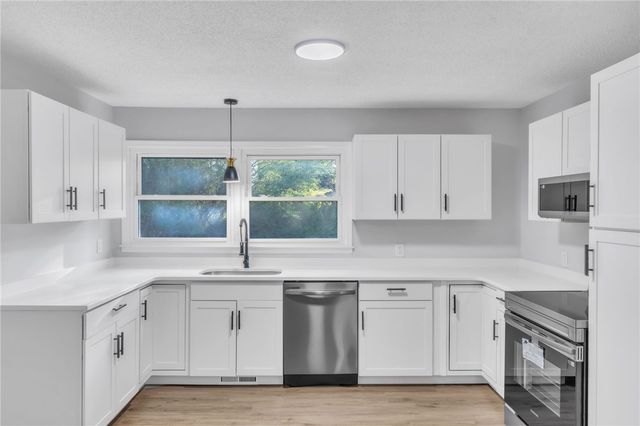 319 Catawba Circle, Seneca, SC 29672