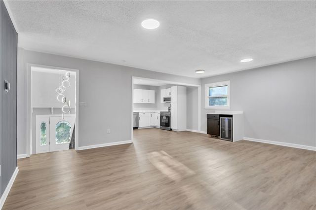 319 Catawba Circle, Seneca, SC 29672