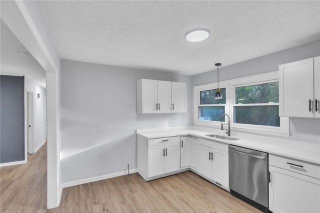 319 Catawba Circle, Seneca, SC 29672