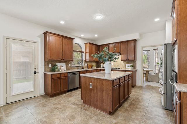 7414 Bright Lake Bend Ln, Richmond, TX 77407