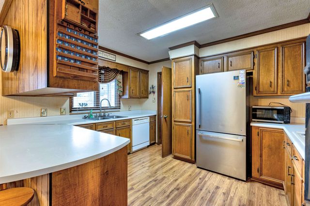 167 Great Meadows Dr, Gaffney, SC 29340