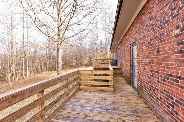 167 Great Meadows Dr, Gaffney, SC 29340