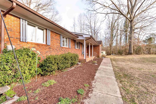 167 Great Meadows Dr, Gaffney, SC 29340