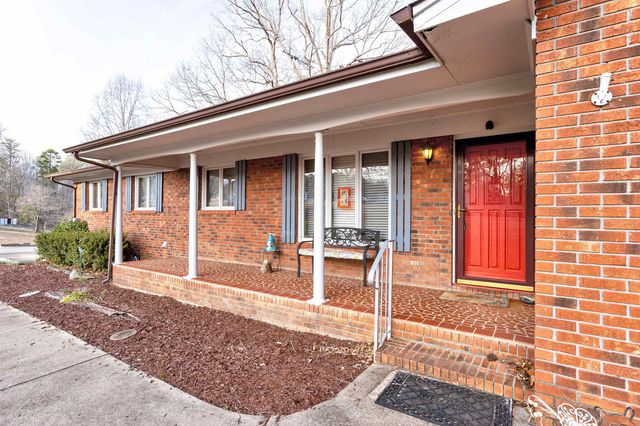 167 Great Meadows Dr, Gaffney, SC 29340