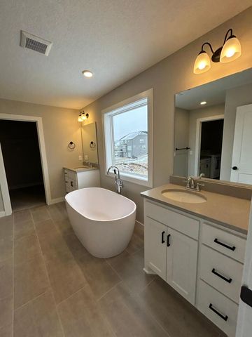 4066 Arbor Drive, Woodbury, MN 55129