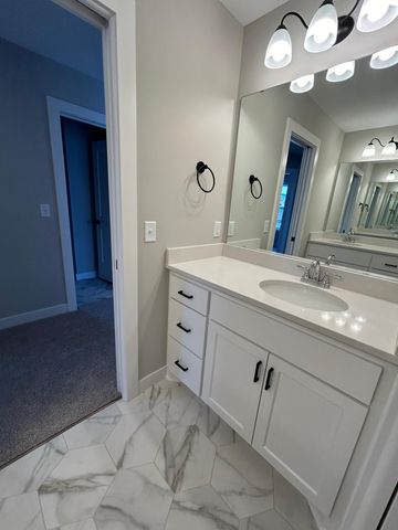 4066 Arbor Drive, Woodbury, MN 55129