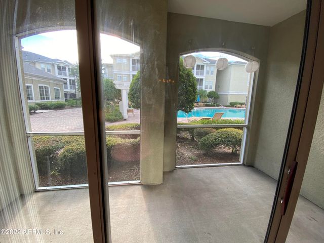 8290 GATE Parkway W 901, Jacksonville, FL 32216
