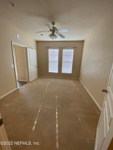 8290 GATE Parkway W 901, Jacksonville, FL 32216