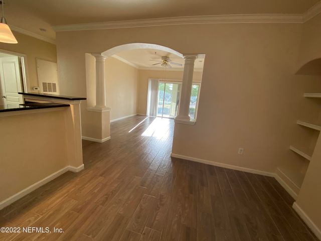 8290 GATE Parkway W 901, Jacksonville, FL 32216