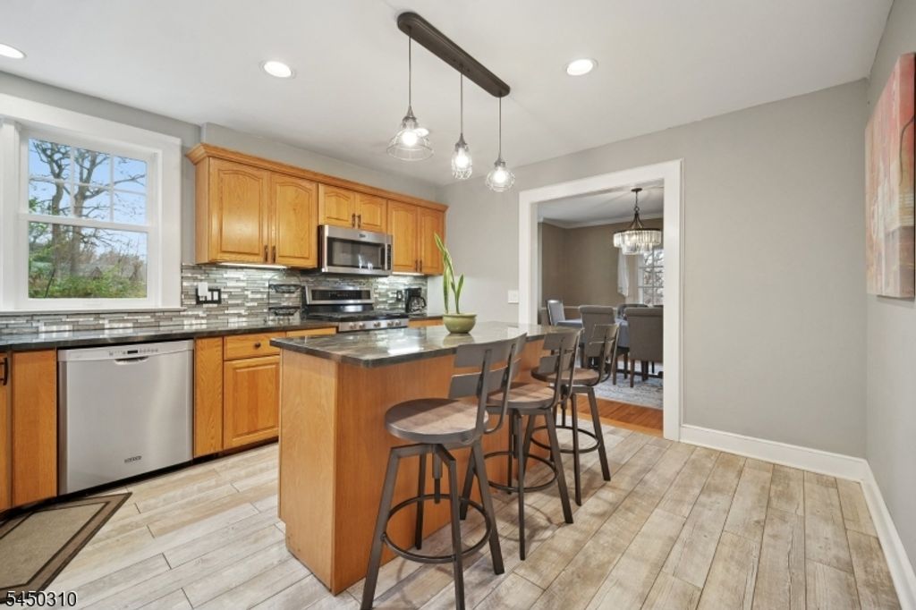 526 Highland Ave, Montclair Twp., NJ 07043 — exterior