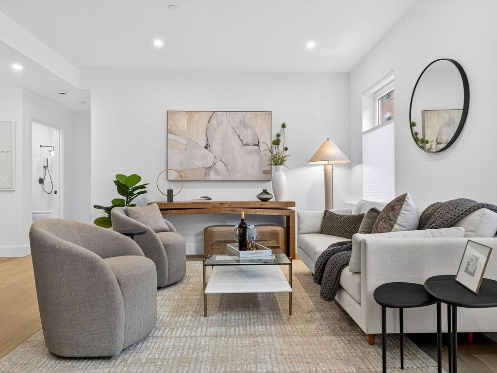 27 Dixwell St 4, Boston, MA 02119