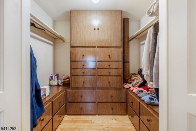 403 Roberts Ln, Scotch Plains Twp., NJ 07076