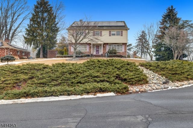 403 Roberts Ln, Scotch Plains Twp., NJ 07076