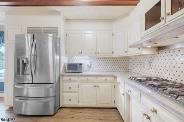 403 Roberts Ln, Scotch Plains Twp., NJ 07076