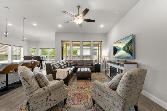 4803 Nodding Thistle Trail, Fulshear, TX 77441