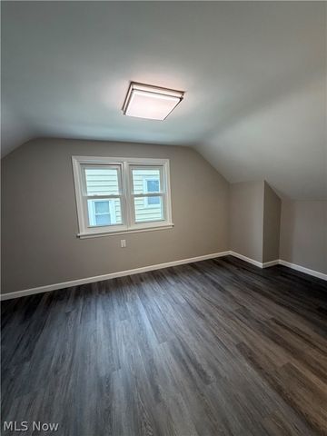 1199 Mayfield Ridge Road, Cleveland, OH 44124