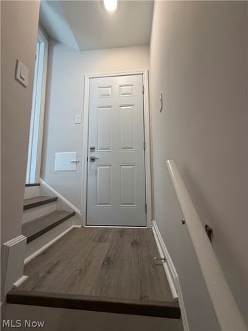 1199 Mayfield Ridge Road, Cleveland, OH 44124