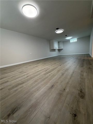 1199 Mayfield Ridge Road, Cleveland, OH 44124