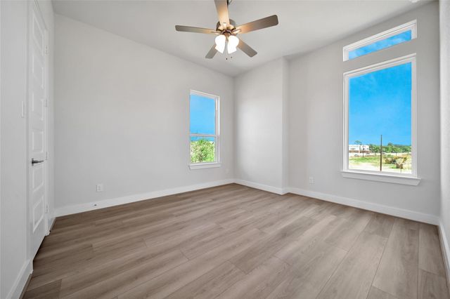 4402 Anthony Court Lane, Seabrook, TX 77586