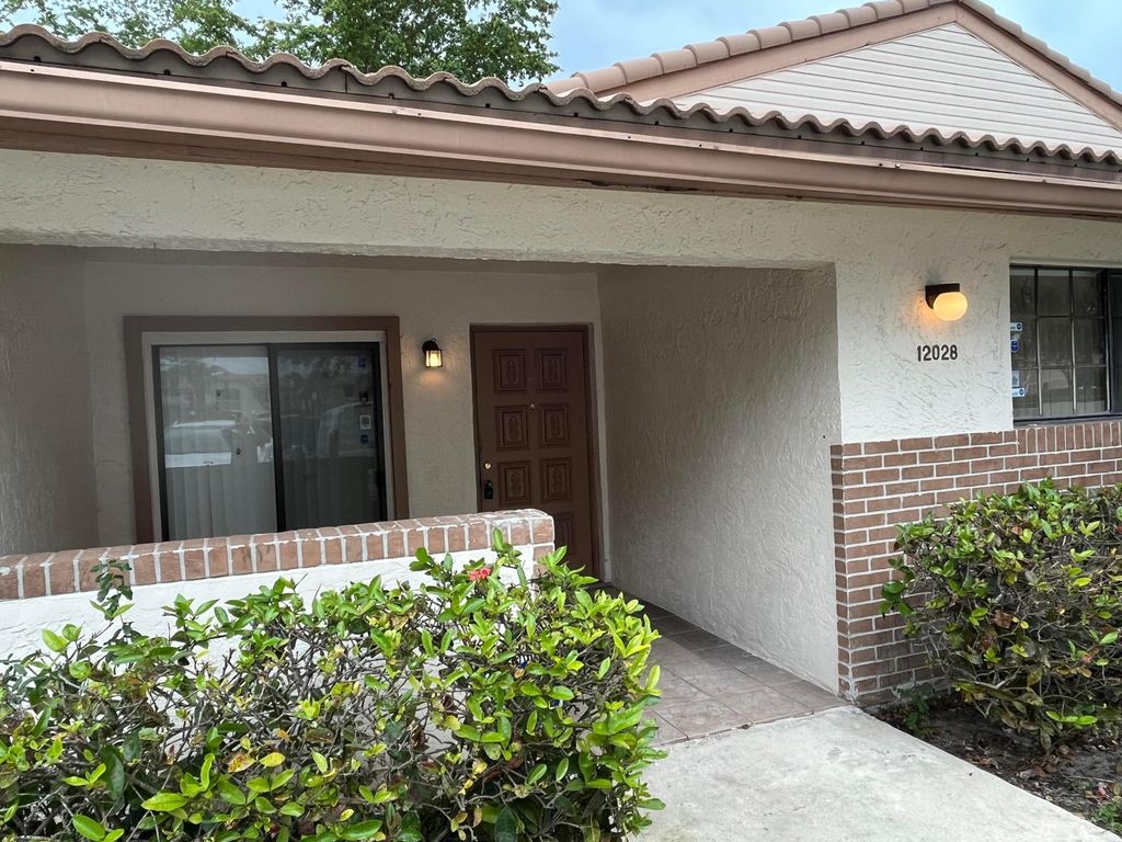 12028 ROYAL PALM Boulevard 3-F, Coral Springs, FL 33065