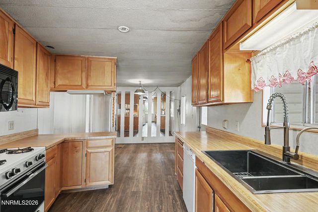 1380 River View Drive, Fallon, NV 89406