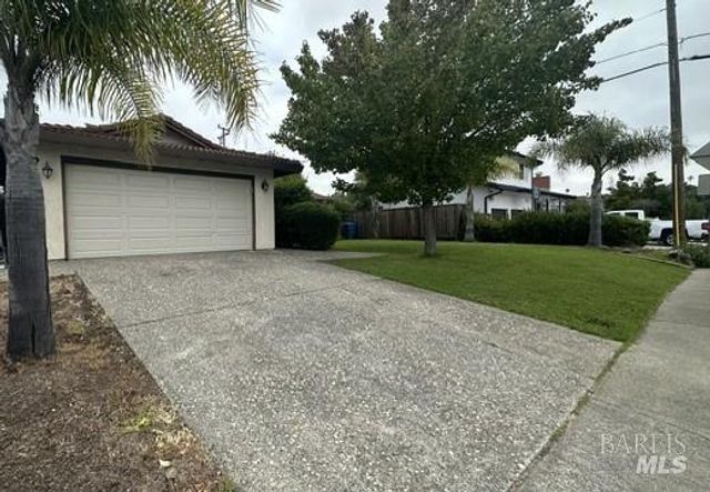 114 Shelley Dr, Vallejo, CA 94591