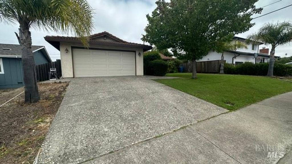 114 Shelley Dr, Vallejo, CA 94591