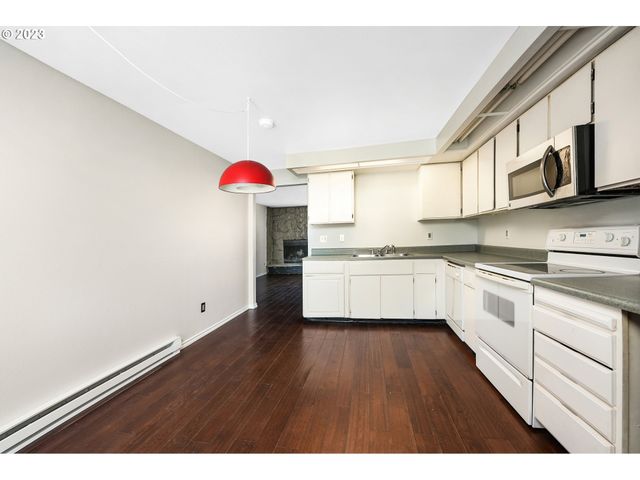 1470 Se WALNUT St 206, Hillsboro, OR 97123