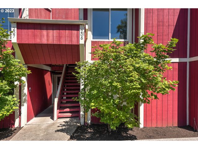 1470 Se WALNUT St 206, Hillsboro, OR 97123