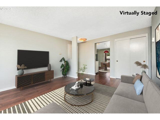 1470 Se WALNUT St 206, Hillsboro, OR 97123