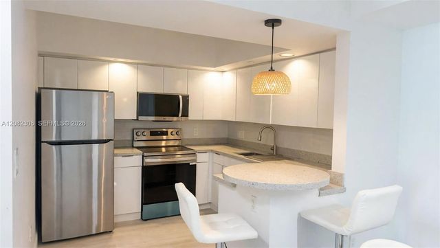 100 N Federal Highway 1123, Fort Lauderdale, FL 33301