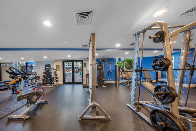 100 N Federal Highway 1123, Fort Lauderdale, FL 33301