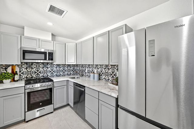 74090 Setting Sun Trail, Palm Desert, CA 92260